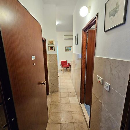 Center Room D16 In The Ancient Roman Palace Split Exterior foto