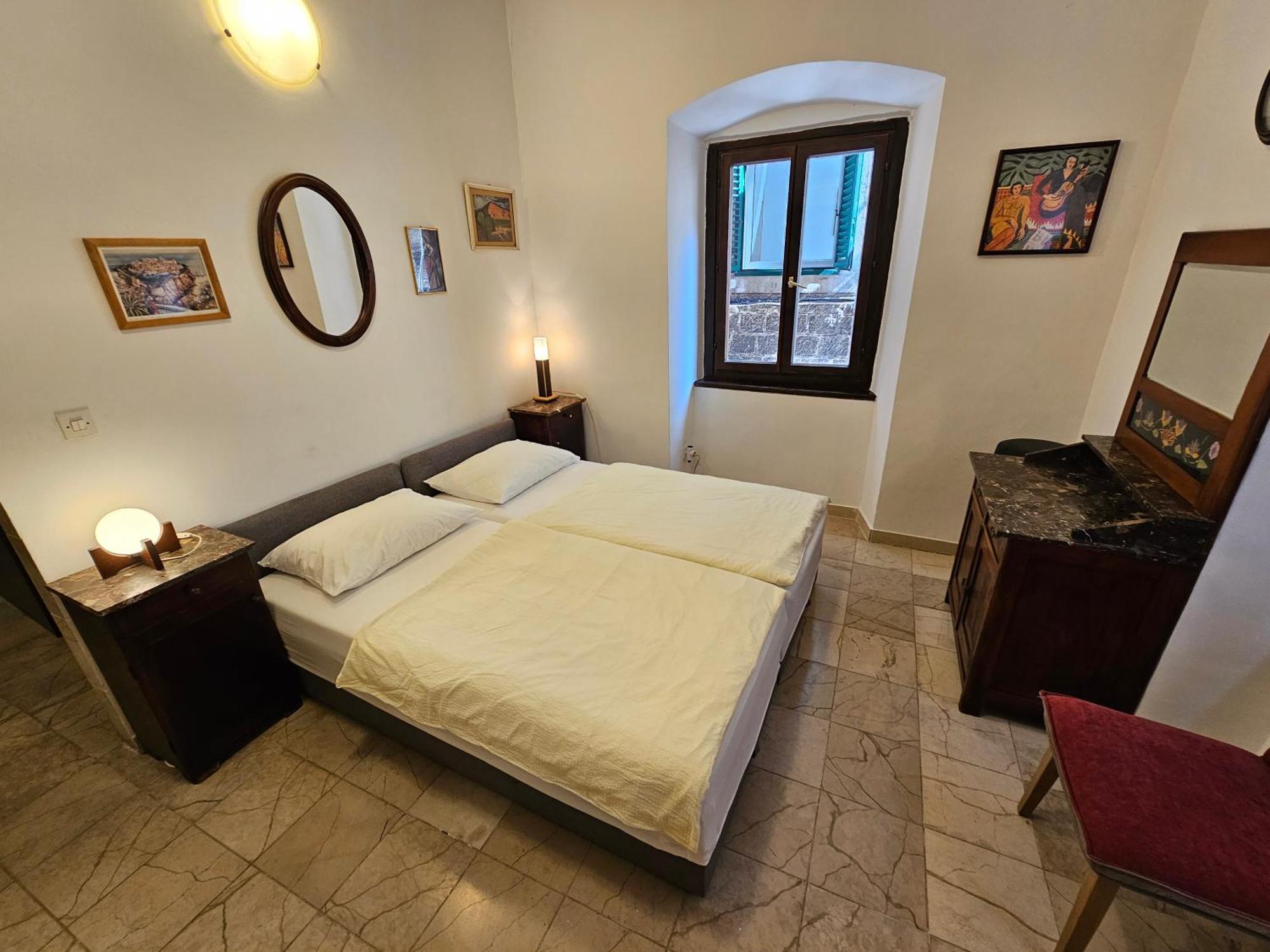 Center Room D16 In The Ancient Roman Palace Split Exterior foto